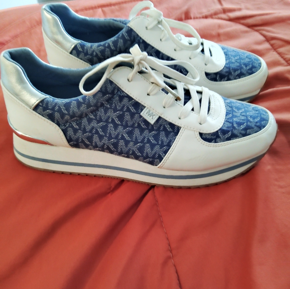 Mk Blue and White Patterned Sneakers